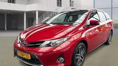 Rood Gebruikt 2014 Toyota Auris Touring Sports Stationwagen | € 8.801 (Eerlijke prijs)