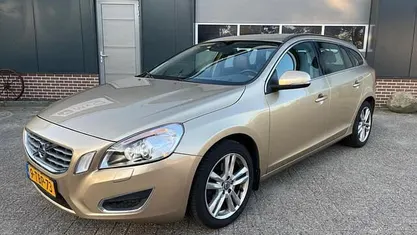 Occasion Volvo V60 Momentum 150 PK (110 kW) 2011 Stationwagen