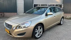 Gebruikt 2011 Volvo V60 Momentum Stationwagen | € 6.250 (Eerlijke prijs)