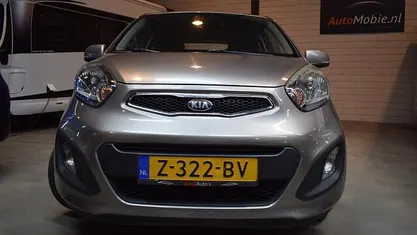 Grijs Gebruikt 2013 Kia Picanto Comfort Hatchback | € 4.895 (Goede deal)