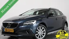 Gebruikt 2018 Volvo V40 CC Momentum Stationwagen | € 18.900 (Super prijs)