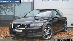 Zwart (metallic) Gebruikt 2009 Volvo C30 Summum Hatchback | € 6.495 (Eerlijke prijs)