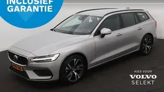 Grijs Gebruikt 2023 Volvo V60 Stationwagen | € 36.750 (Eerlijke prijs)