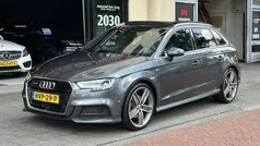 Grijs Gebruikt 2017 Audi A3 Sportback S-Line Hatchback | € 19.950 (Goede deal)