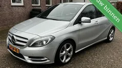 Grijs Gebruikt 2014 Mercedes B180 Ambition MPV | € 12.940 (Eerlijke prijs)
