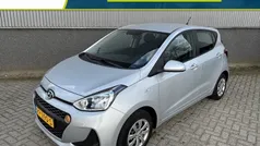 Grijs metallic Gebruikt 2018 Hyundai i10 Comfort Hatchback | € 9.935 (Eerlijke prijs)