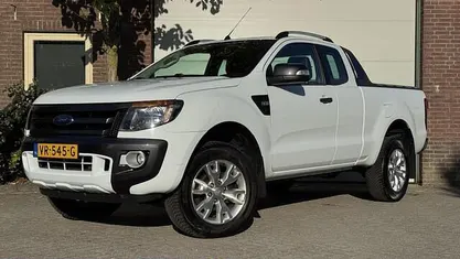 Wit Gebruikt 2015 Ford Ranger Wildtrack Pickup | € 15.895 (Eerlijke prijs)