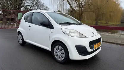 Occasion Peugeot 107 Access 68 PK (50 kW) 2013 Hatchback