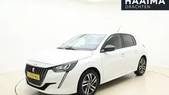 Wit Gebruikt 2021 Peugeot 208 Allure Hatchback | € 15.950 (Eerlijke prijs)