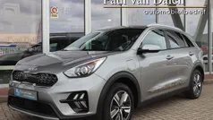 Grijs Gebruikt 2022 Kia Niro SUV | € 22.795 (Goede deal)