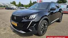Zwart Gebruikt 2023 Peugeot 2008 GT SUV | € 23.450 (Goede deal)