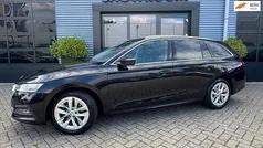 Zwart Gebruikt 2021 Skoda Octavia Business Line Stationwagen | € 14.900 (Eerlijke prijs)