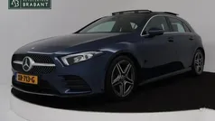 Blauw Gebruikt 2019 Mercedes A180 Business Hatchback | € 20.945 (Goede deal)