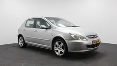Grijs Gebruikt 2005 Peugeot 307 Griffe Hatchback | € 1.850 (Eerlijke prijs)