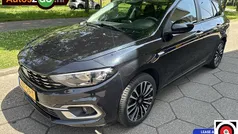 Blauw Gebruikt 2023 Fiat Tipo Hatchback | € 19.995 (Eerlijke prijs)