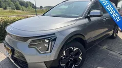 Grijs Gebruikt 2024 Kia e-Niro SUV | € 38.800 (Eerlijke prijs)