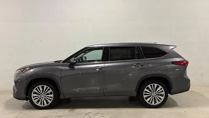 Grijs Gebruikt 2022 Toyota Highlander Executive SUV | € 49.999 (Goede deal)