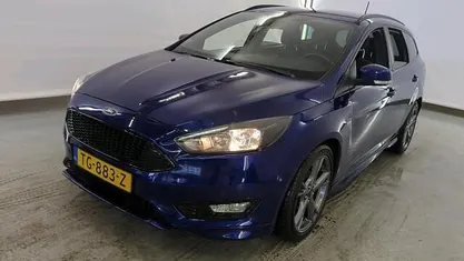 Occasion 2018 Ford Focus ST-Line Stationwagen | € 12.500 (Goede deal)