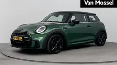 Groen Gebruikt 2022 Mini John Cooper Works Hatchback | € 27.940 (Eerlijke prijs)