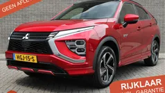 Rood, metallic lak Gebruikt 2023 Mitsubishi Eclipse Cross Instyle SUV | € 28.450 (Eerlijke prijs)
