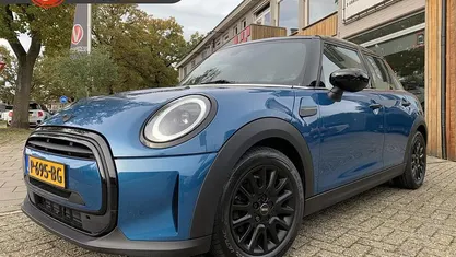 Occasion 2022 Mini Cooper Business Hatchback | € 20.000 (Eerlijke prijs)