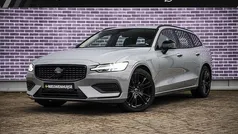 Grijs Gebruikt 2023 Volvo V60 Stationwagen | € 33.899 (Eerlijke prijs)