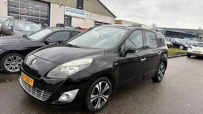 Zwart Occasion 2012 Renault Grand Scénic III Bose Edition MPV | € 3.250 (Goede deal)