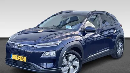 Blauw (metallic) Gebruikt 2020 Hyundai Kona SUV | € 15.730 (Eerlijke prijs)