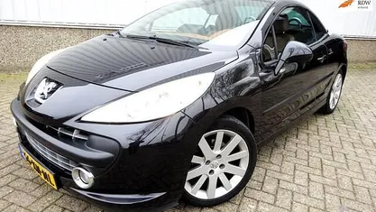 Occasion Peugeot 207 CC 120 PK (88 kW) 2007 Zwart Cabriolet