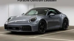 Grijs Nieuw 2025 Porsche 911 Carrera GTS Cabriolet | € 290.703 (Eerlijke prijs)