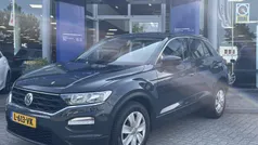 Grijs Gebruikt 2019 VW T-Roc SUV | € 22.945 (Eerlijke prijs)