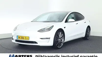 Wit Gebruikt 2021 Tesla Model 3 Long Range AWD Sedan | € 28.949 (Eerlijke prijs)