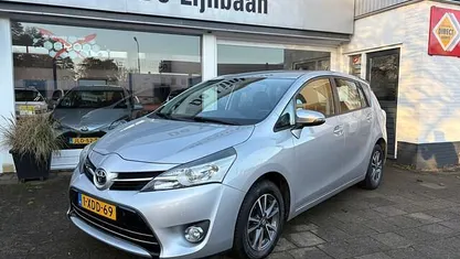 Grijs Occasion 2014 Toyota Verso MPV | € 8.950 (Eerlijke prijs)