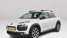 Wit, metallic lak Gebruikt 2015 Citroën C4 Cactus PureTech Hatchback | € 6.950 (Eerlijke prijs)