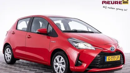 Rood Occasion 2019 Toyota Yaris Active Hatchback | € 15.900 (Eerlijke prijs)