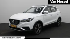 Wit Gebruikt 2020 MG ZS Luxury Sedan | € 14.900 (Eerlijke prijs)