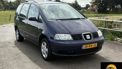 Blauw Gebruikt 2005 Seat Alhambra MPV | € 1.700 (Eerlijke prijs)