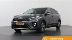 Grijs, metallic lak Gebruikt 2021 Kia Niro SUV | € 19.935 (Eerlijke prijs)