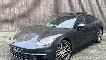 Grijs (metallic) Occasion 2018 Porsche Panamera Hatchback | € 44.950 (Eerlijke prijs)
