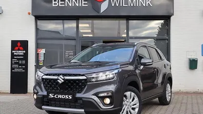 Occasion 2025 Suzuki SX4 S-Cross SUV | € 37.248 (Eerlijke prijs)