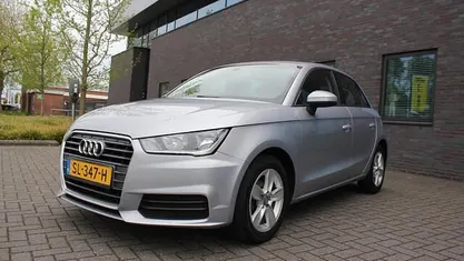 Grijs Gebruikt 2015 Audi A1 Sportback Sport Hatchback | € 7.999 (Goede deal)
