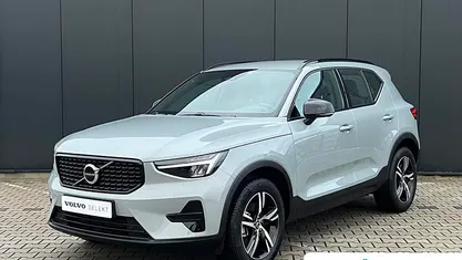 Grijs Occasion 2025 Volvo XC40 Plus SUV | € 42.835 (Eerlijke prijs)