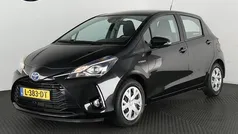Zwart Gebruikt 2020 Toyota Yaris Hatchback | € 17.650 (Eerlijke prijs)