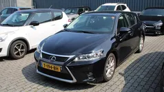 Zwart Gebruikt 2015 Lexus CT200h Sport Line Hatchback | € 13.950 (Eerlijke prijs)