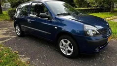 Blauw Gebruikt 2003 Renault Clio II Expression Hatchback | € 1.250 (Eerlijke prijs)
