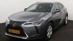 Grijs Gebruikt 2021 Lexus UX 250h Executive Line SUV | € 34.945 (Eerlijke prijs)