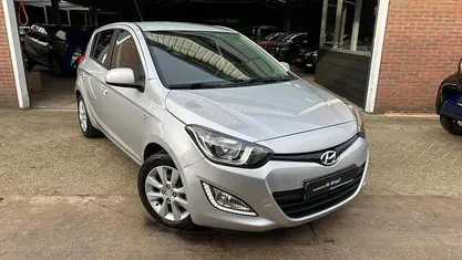 Grijs Gebruikt 2014 Hyundai i20 Hatchback | € 8.950 (Goede deal)