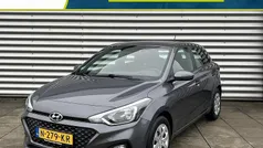 Grijs Gebruikt 2020 Hyundai i20 Comfort Hatchback | € 14.515 (Eerlijke prijs)