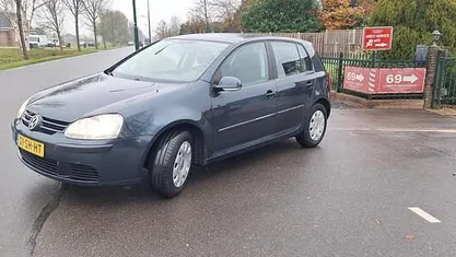Grijs Gebruikt 2006 VW Golf V Hatchback | € 2.650 (Eerlijke prijs)