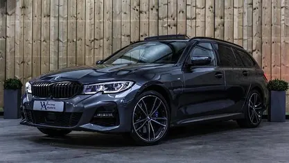 Grijs Occasion 2020 BMW 330 M Sport Stationwagen | € 33.500 (Eerlijke prijs)